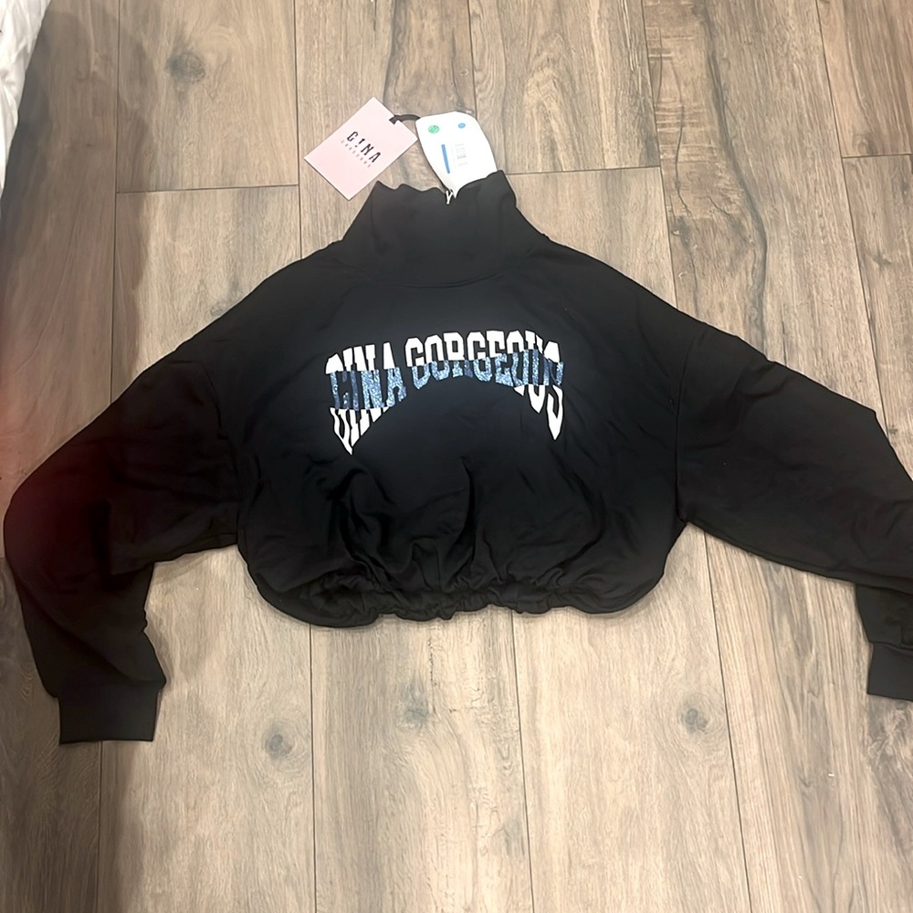Cropped sweatshirt